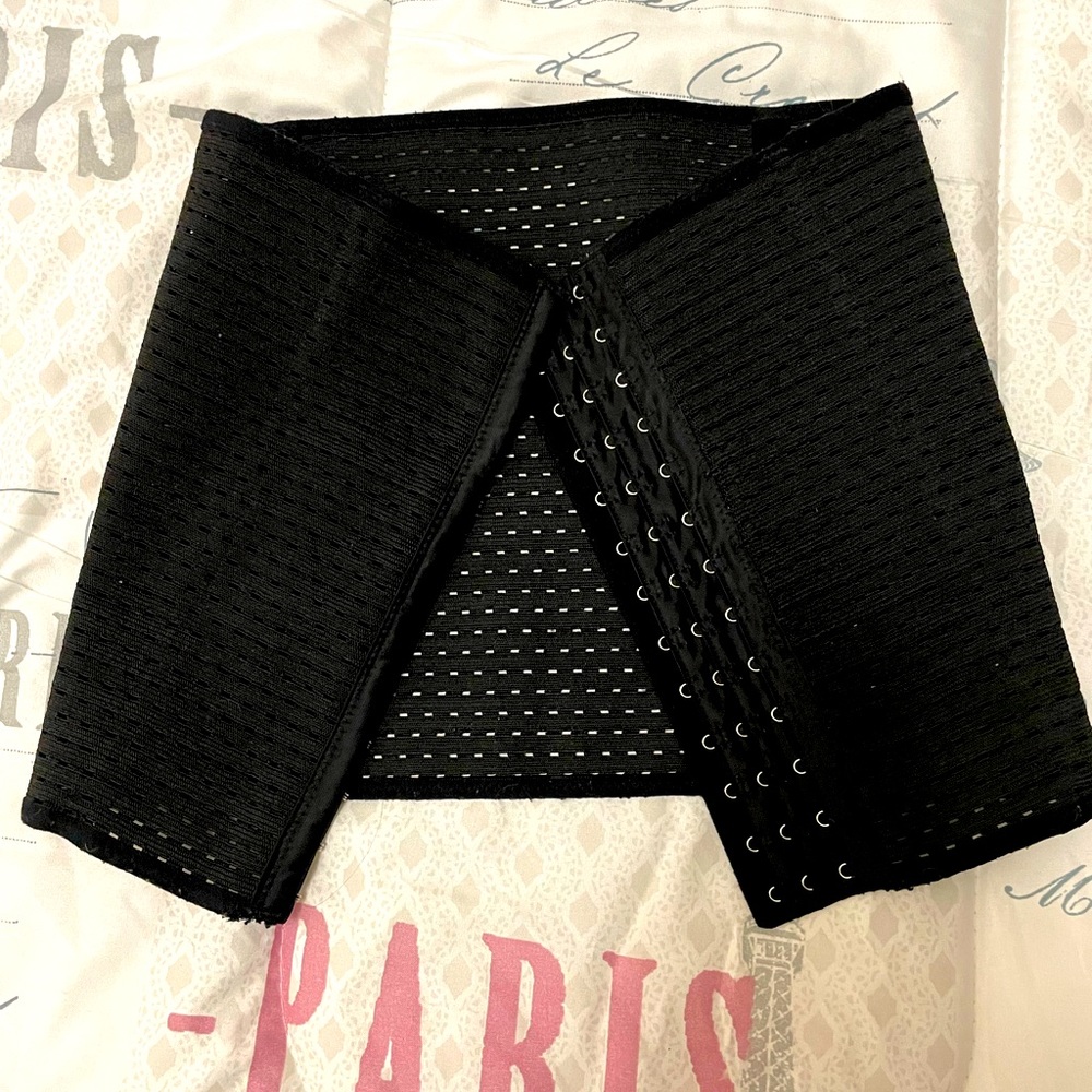 Waist trainer